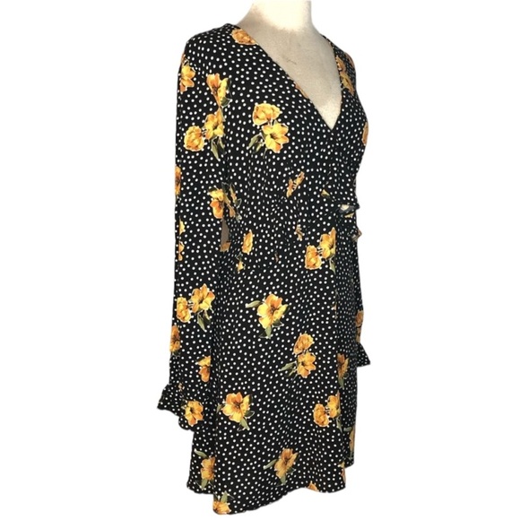 Nobody’s Child Tea Dress with Ruffle Detail In Floral Spot - Picture 7 of 13